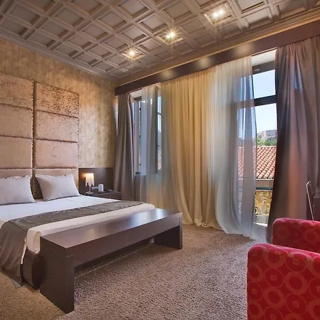 Aion Luxury 4*