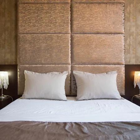 Aion Luxury Hotel 4*